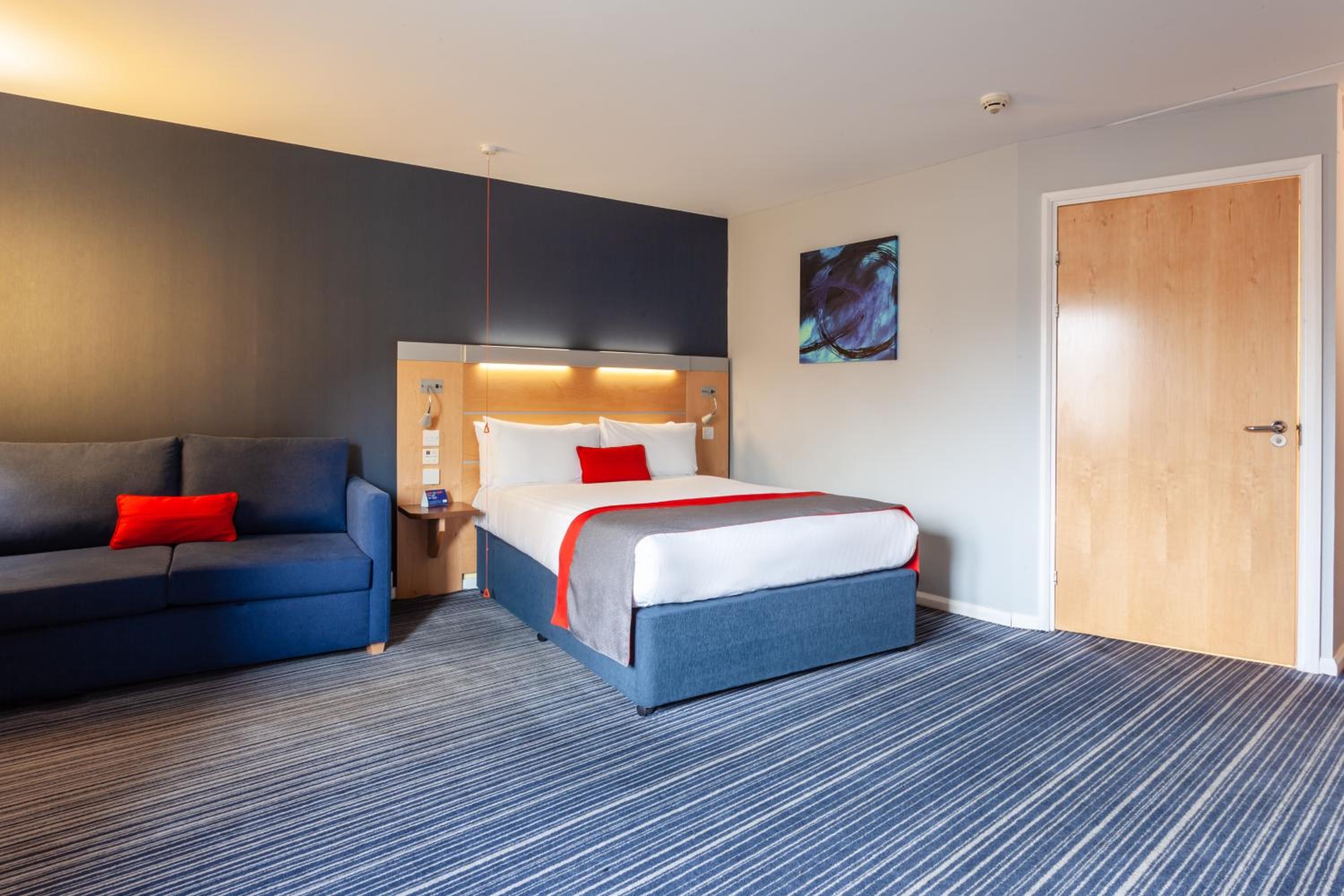 Holiday Inn Express EDINBURGH - ROYAL MILE by IHG