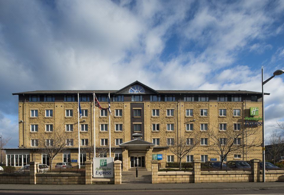 Holiday Inn Express EDINBURGH - LEITH WATERFRONT by IHG